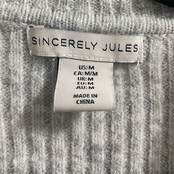 Cozy Cropped Sweater - Picture 3 of 5